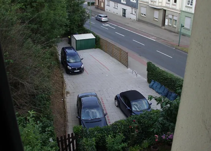 Cozy Zimmer Inkl Parkplatz Nach Verfuegbarkeit
